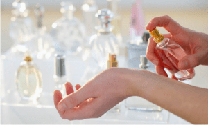 benefits of using perfume 300x181 - نکات مهم درباره انواع خوشبو کننده های بدن